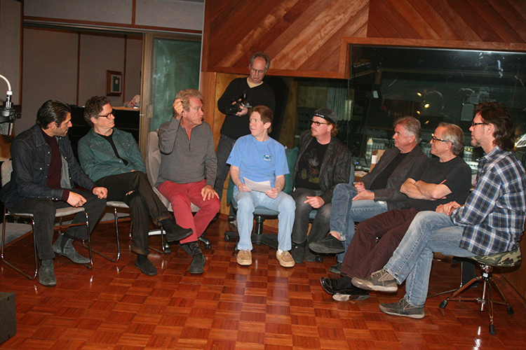 Bill Champlin demonstrating